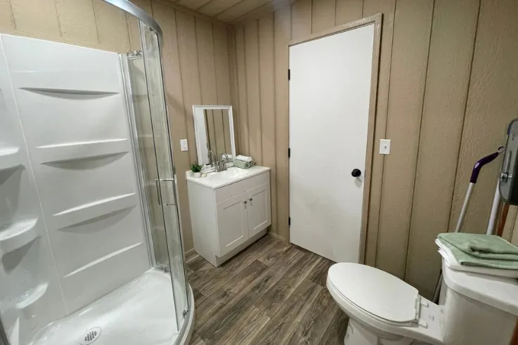40ft Bunkhouse Cabin Shipping Container (40HCBH) — photo 7 of 10