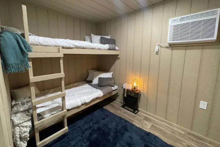 40ft Bunkhouse Cabin Shipping Container (40HCBH) — photo 6 of 10