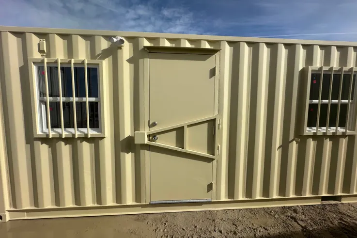 40ft Mobile Office Shipping Container with Storage (18/22) (40HCMOS1822) — photo 2 of 8