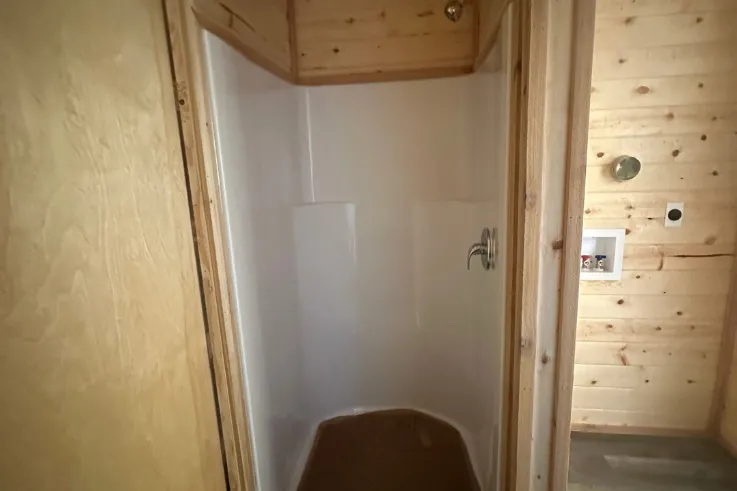 53ft Retreat Cabin Shipping Container (53HCRCBN) — photo 11 of 13