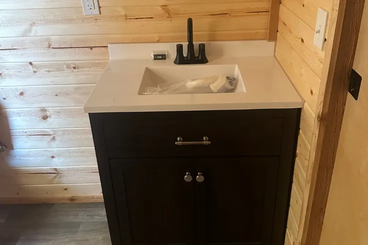 53ft Retreat Cabin Shipping Container (53HCRCBN) — photo 10 of 13