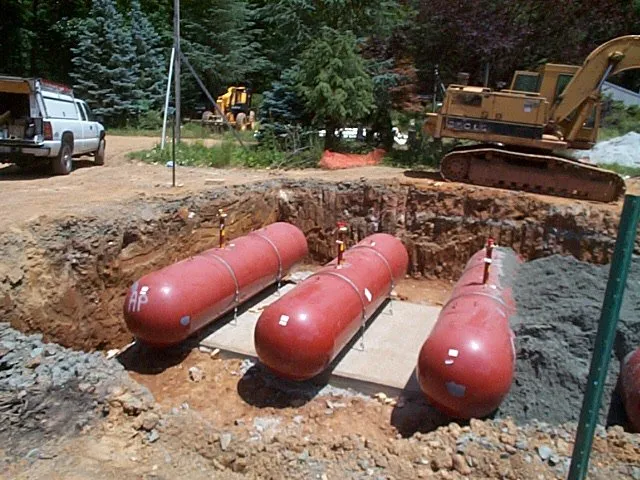 1000 Gallon Underground Propane Tanks — photo 5 of 10
