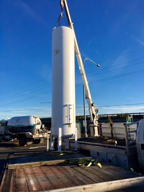 1150 Gallon Propane Tanks — photo 5 of 6