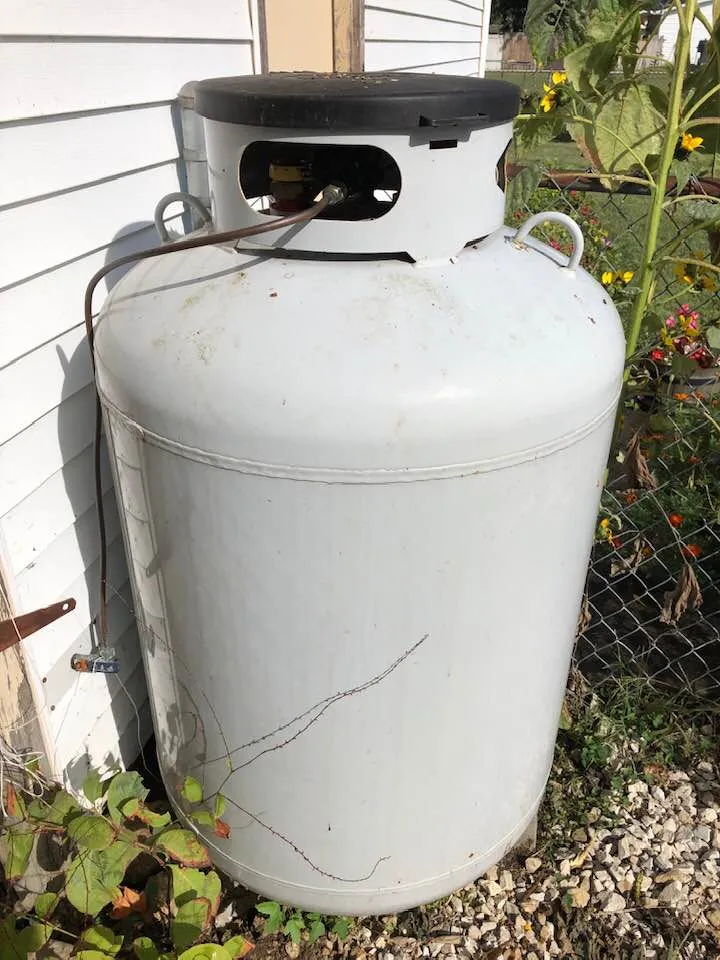 120 Gallon Propane Tanks ASME & DOT — photo 11 of 12