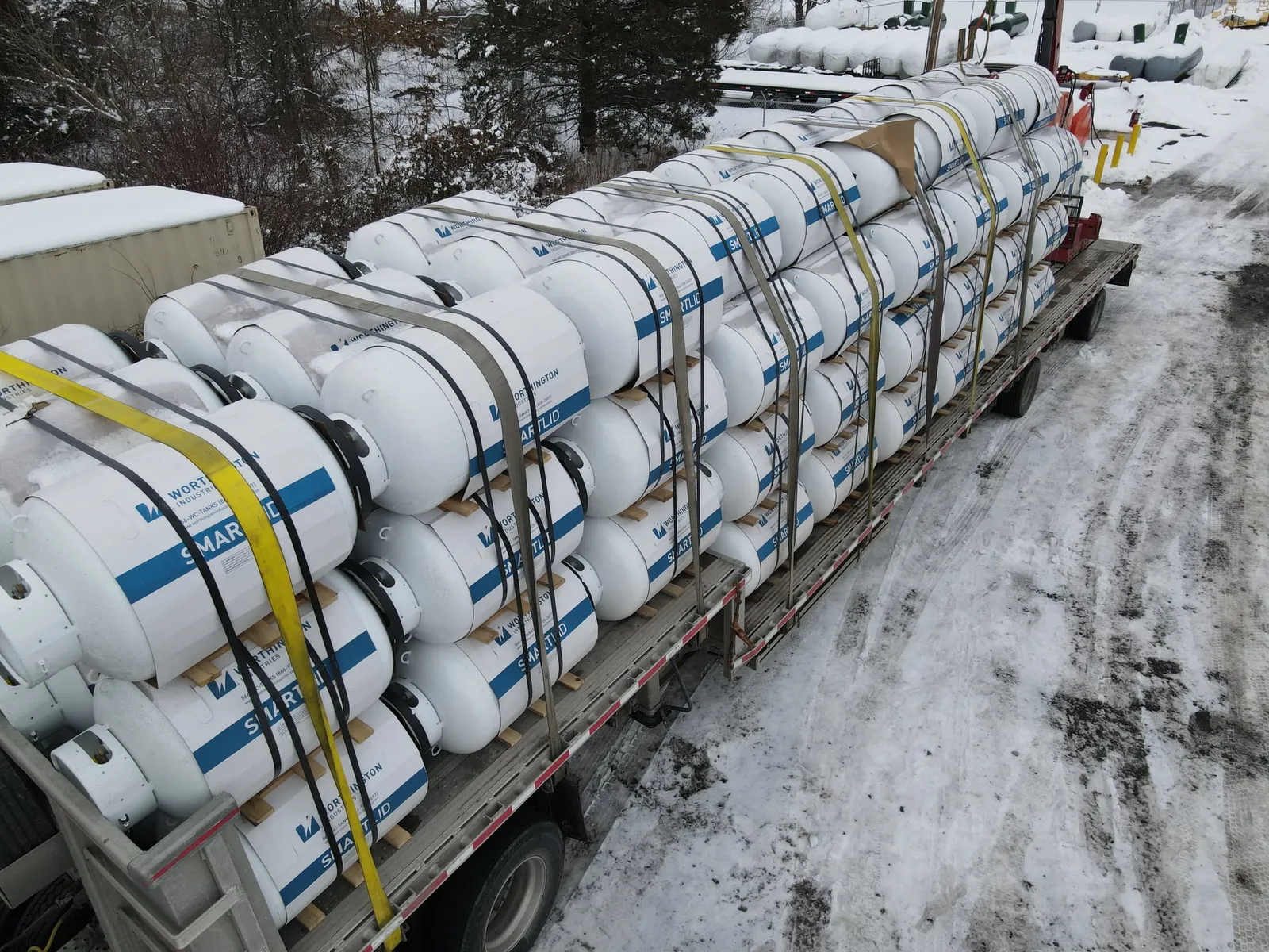 120 Gallon Propane Tanks ASME & DOT — photo 7 of 12