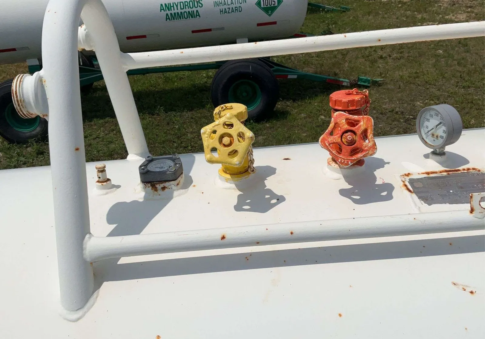 1450 Gallon Nh3 Tanks — photo 11 of 20