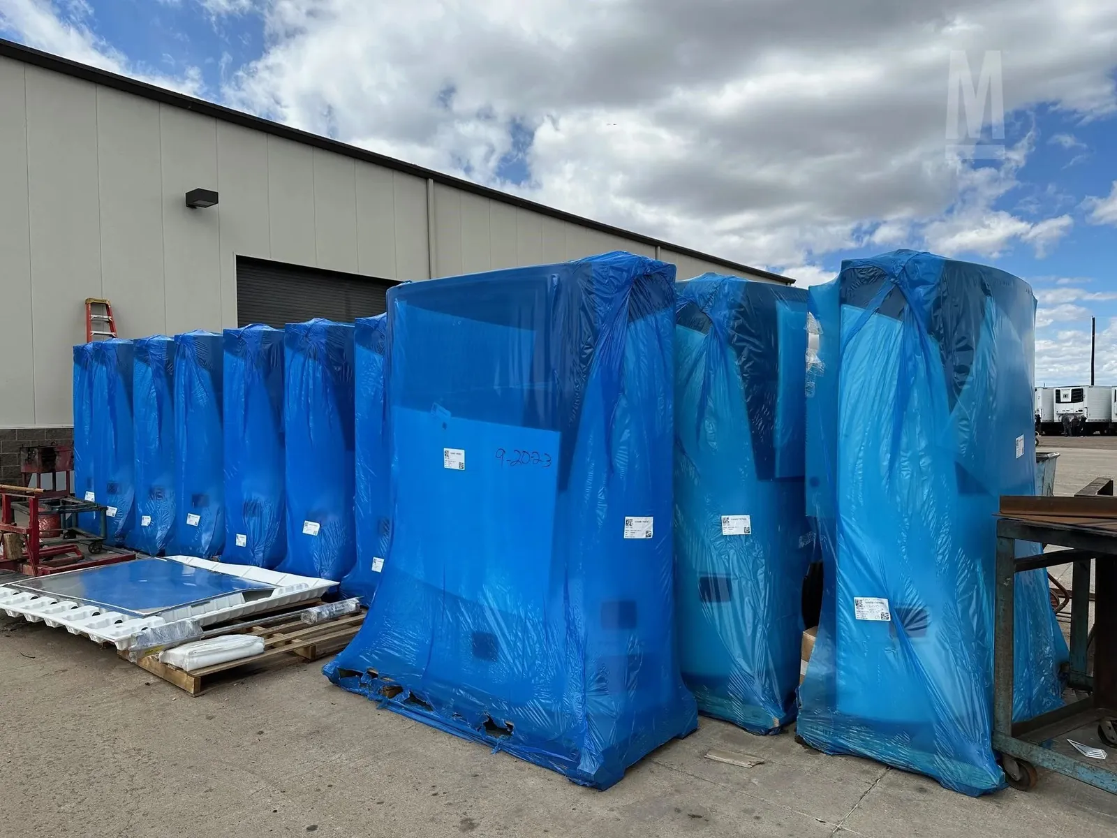 X4 7700 Trailer Refrigeration Units — photo 2 of 12