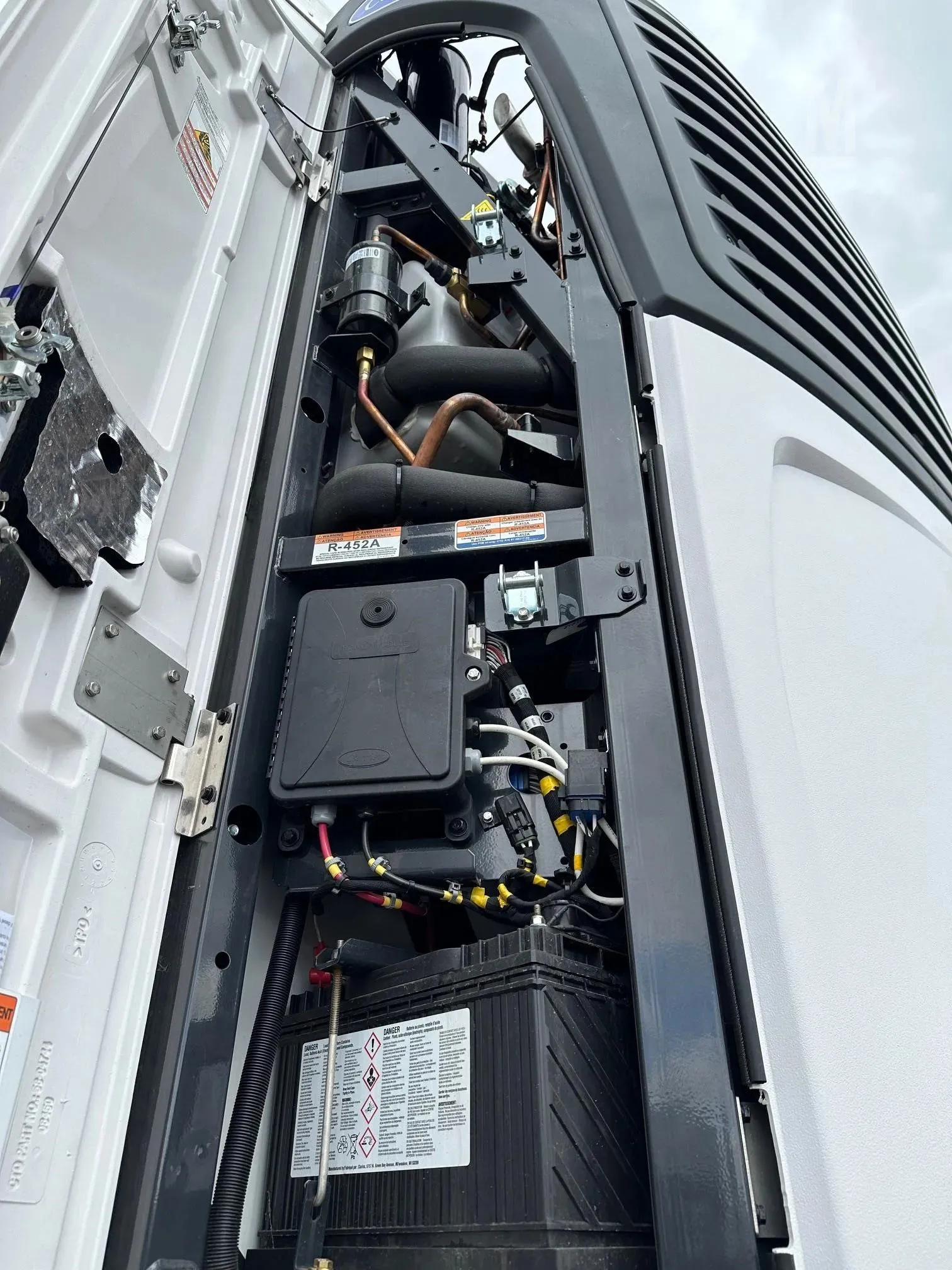X4 7700 Trailer Refrigeration Units — photo 9 of 12