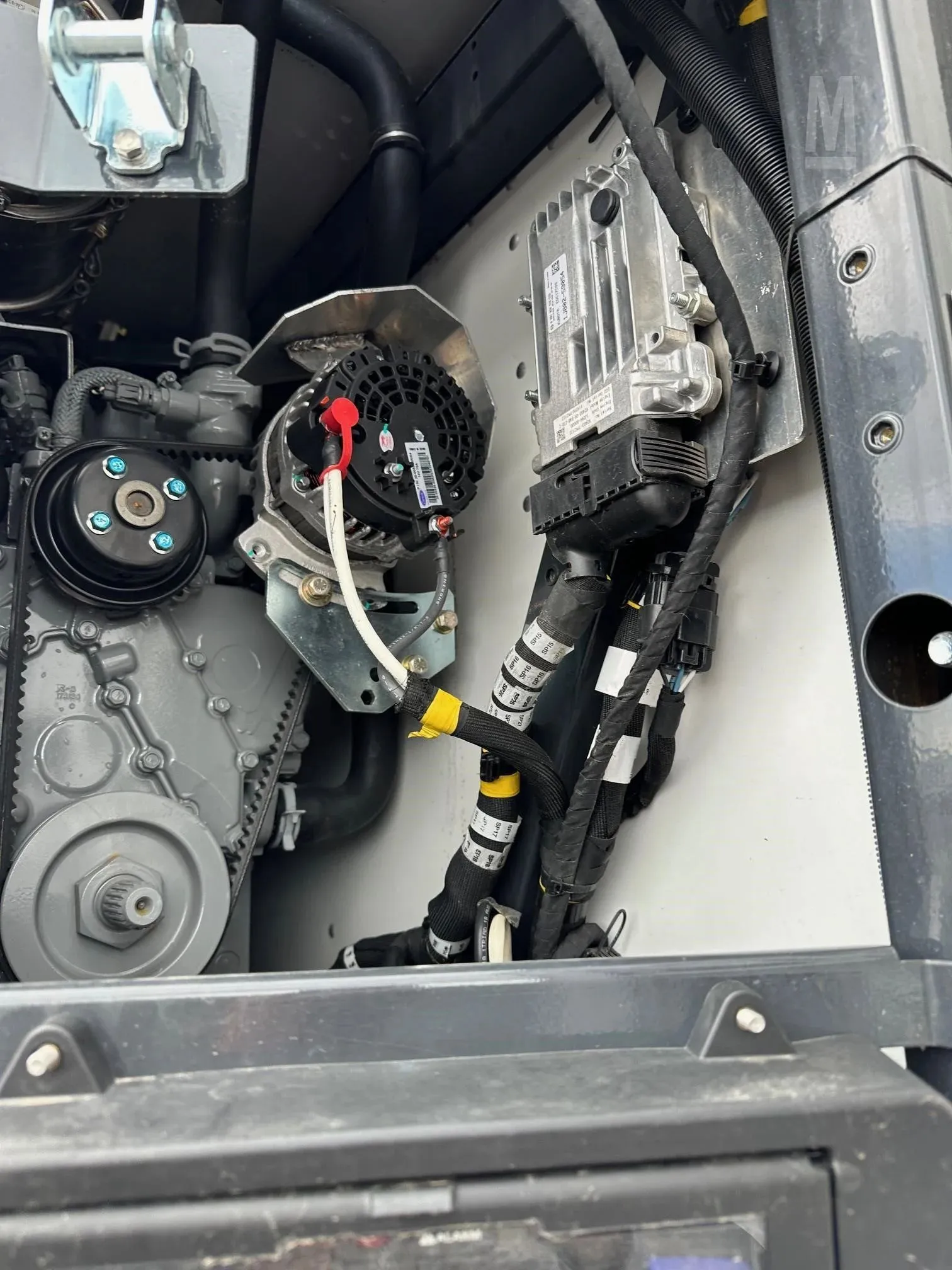X4 7700 Trailer Refrigeration Units — photo 11 of 12