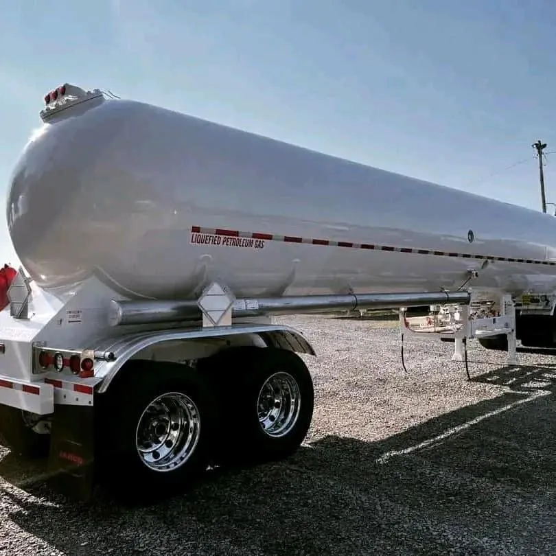 11600 Gallon Industrial Gas Tank Trailer MC-331 LPG LIQUID TANKER — photo 2 of 14