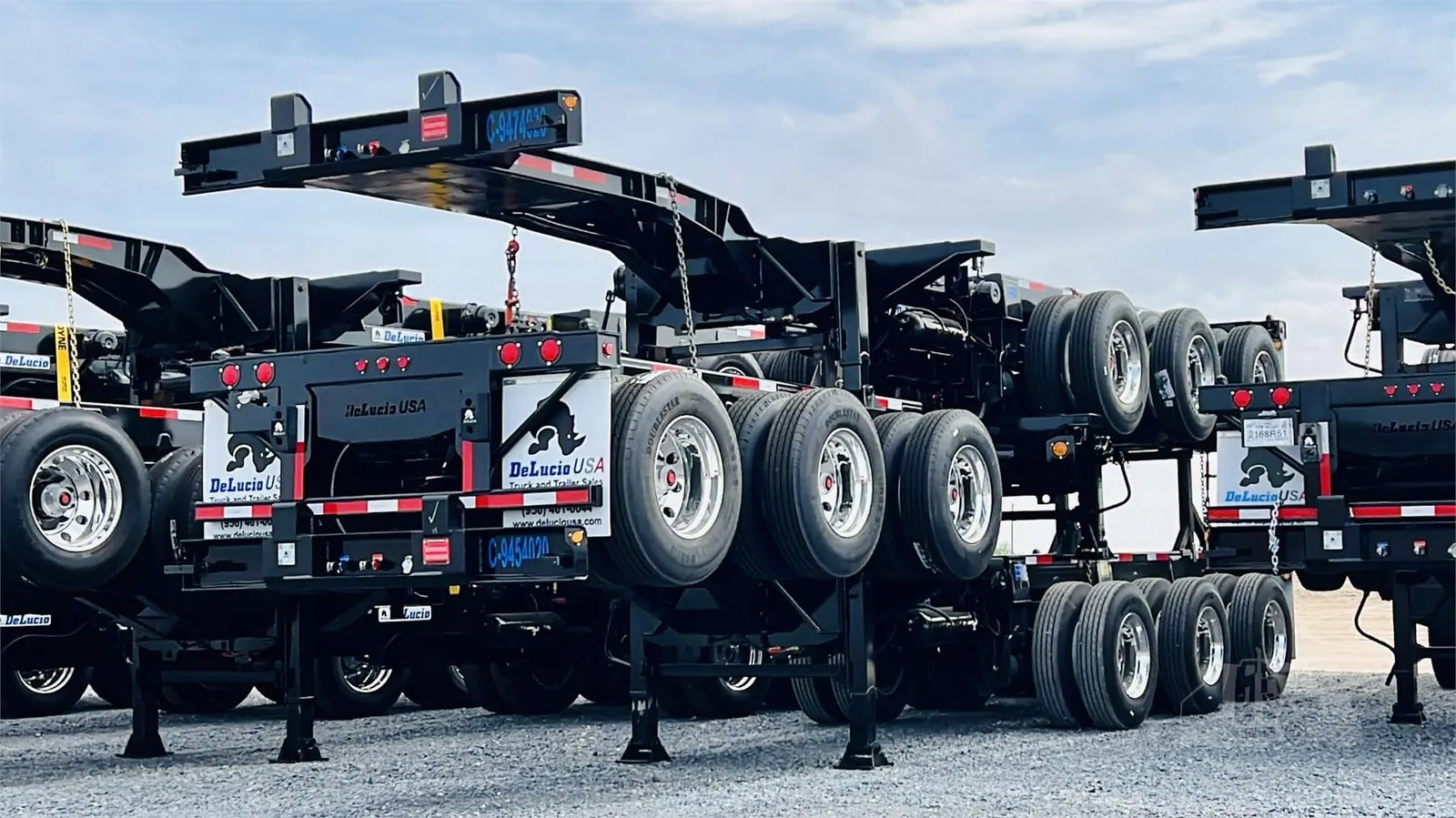 2024 De Lucio USA 40/20 Extendable Chassis New