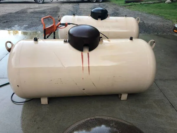 250 Gallon Propane Tanks ASME & DOT — photo 7 of 8