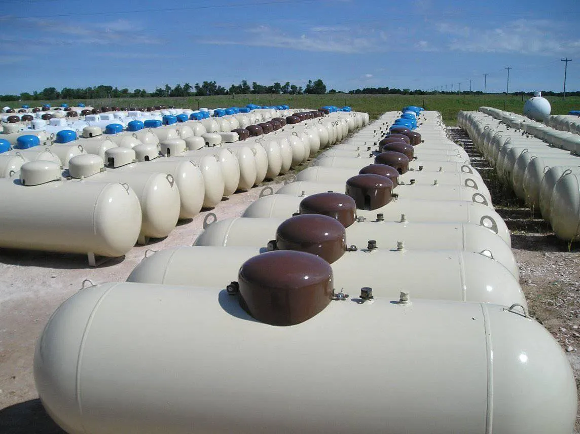 325 Gallon Propane Tanks Certified — photo 7 of 11