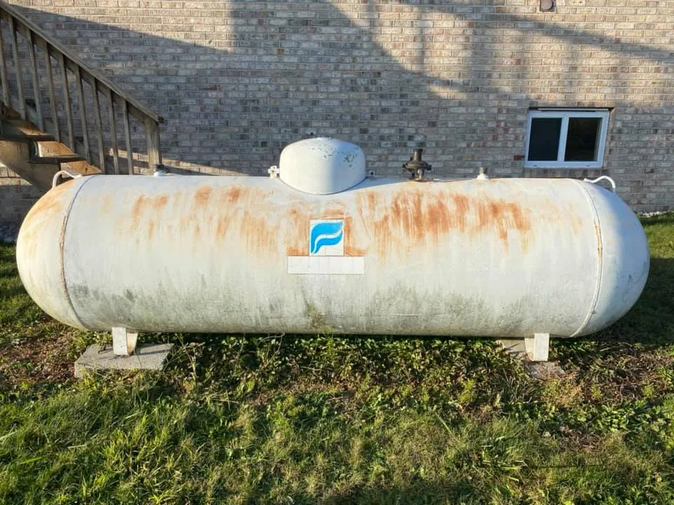 325 Gallon Propane Tanks Certified — photo 6 of 11