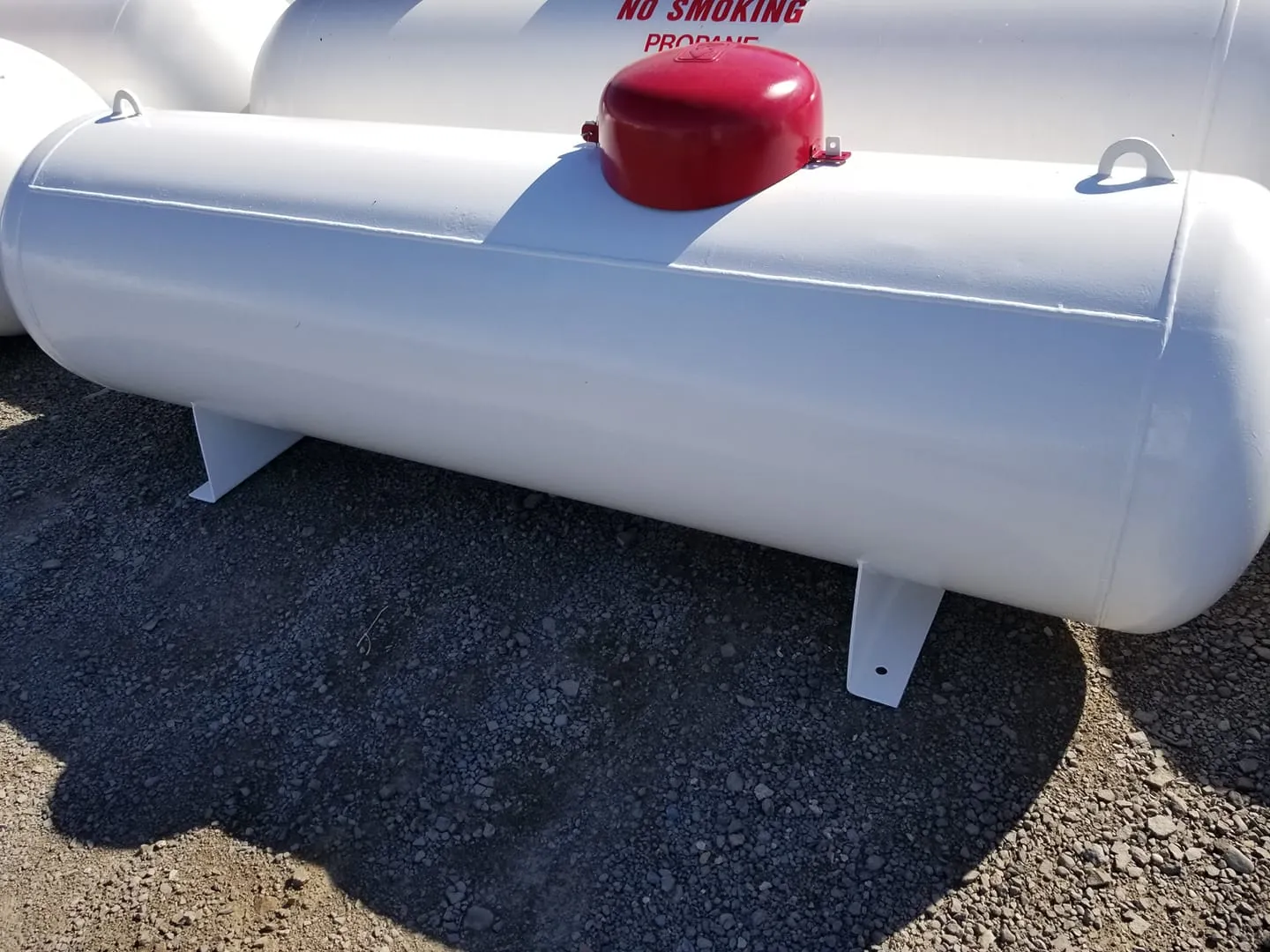 325 Gallon Propane Tanks Certified — photo 2 of 11
