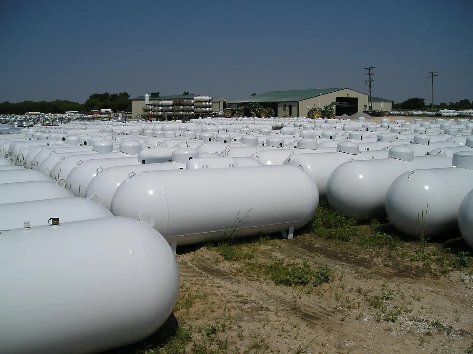 500 Gallon Propane Tank, New & Certified — photo 4 of 15