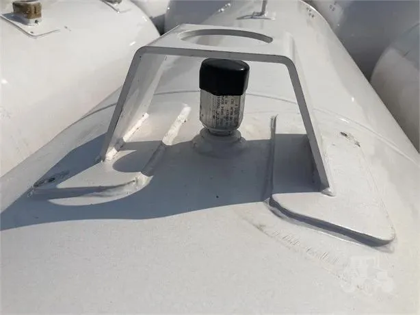 1000 Gallon Nh3 Tanks — photo 3 of 8