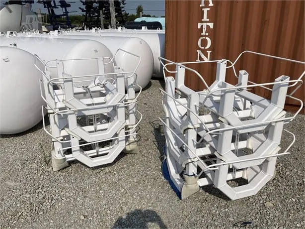 1000 Gallon Nh3 Tanks — photo 5 of 8