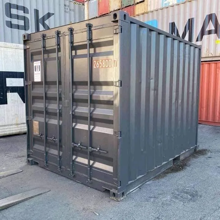 10ft High Cube Shipping Container — photo 8 of 11