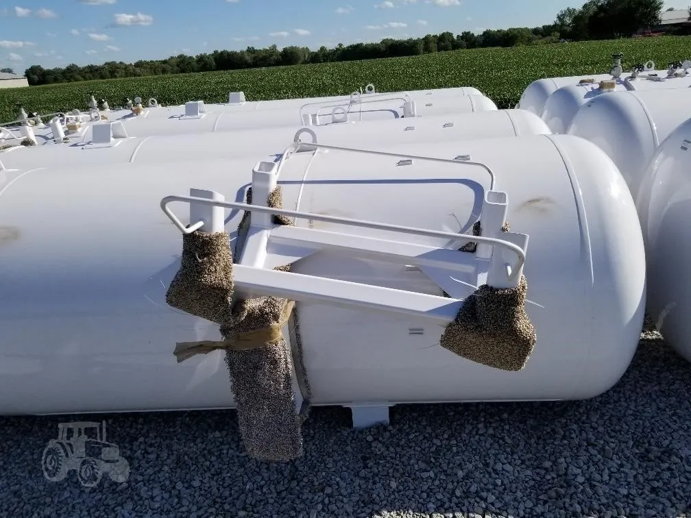 1465 Gallon Nh3 Tanks — photo 2 of 4