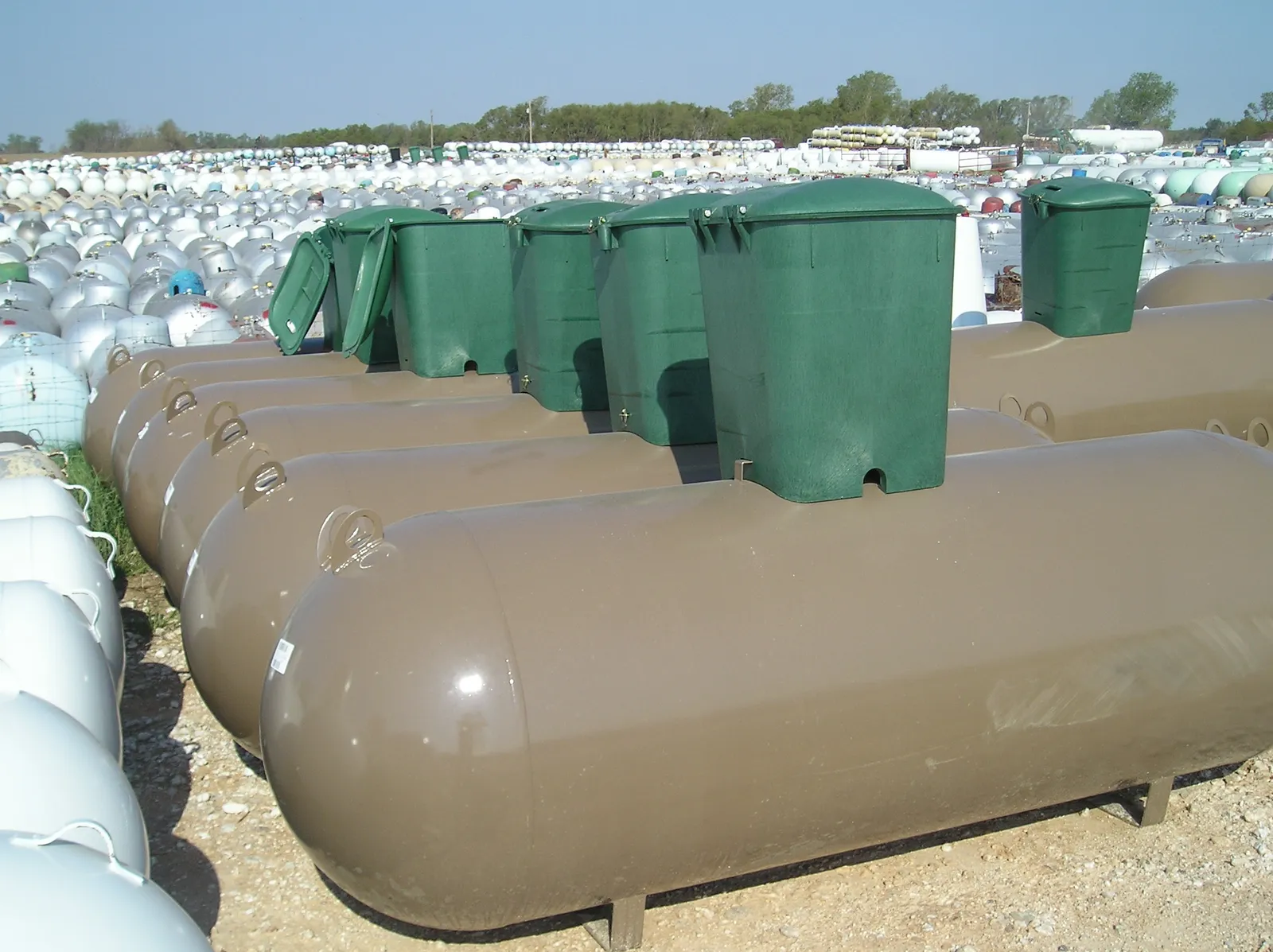 250 Gallon Underground Propane Tanks ASME & DOT — photo 2 of 4