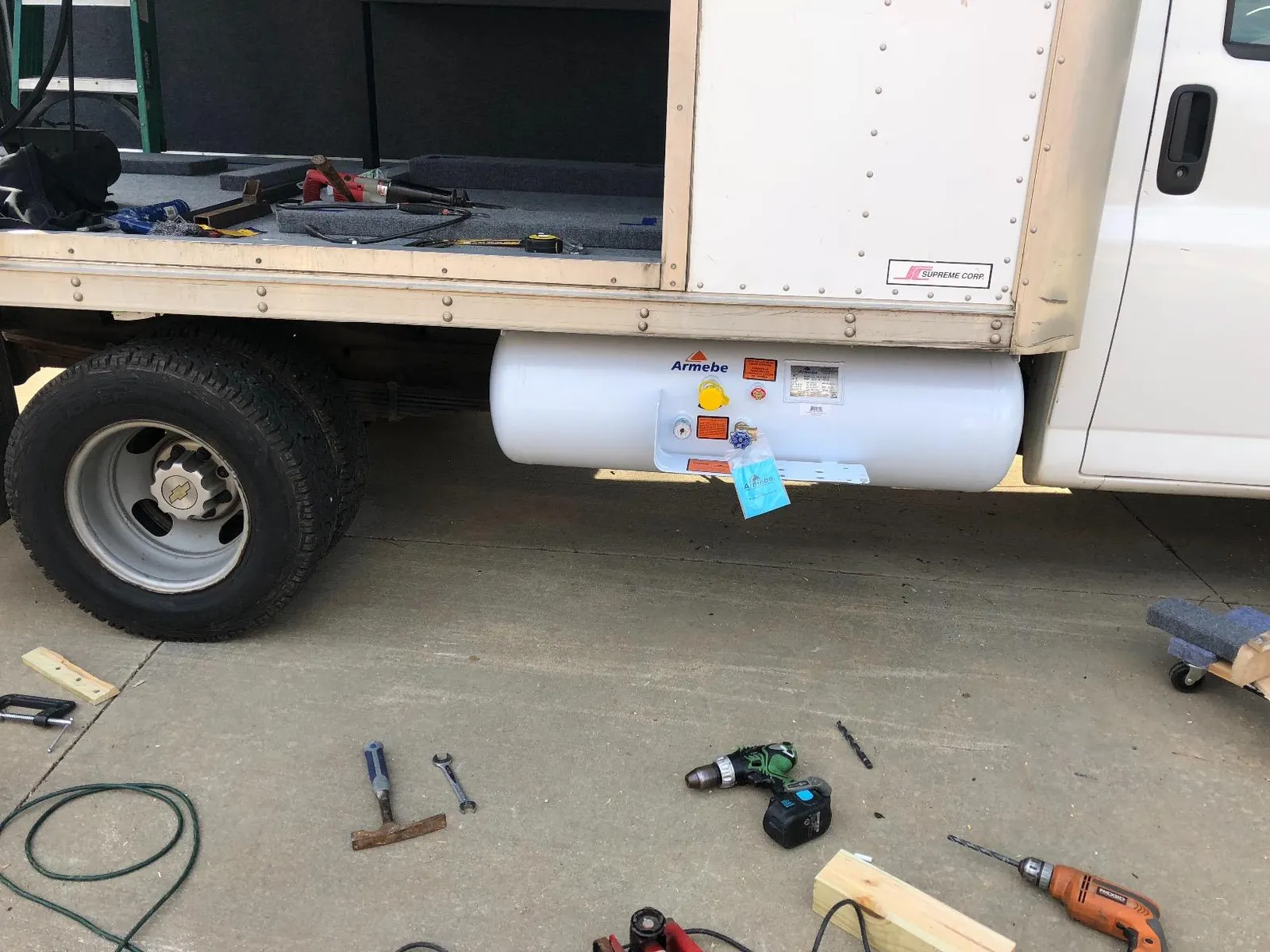 29.3 Gallon Horizontal Propane Tanks Cylinder — photo 2 of 2