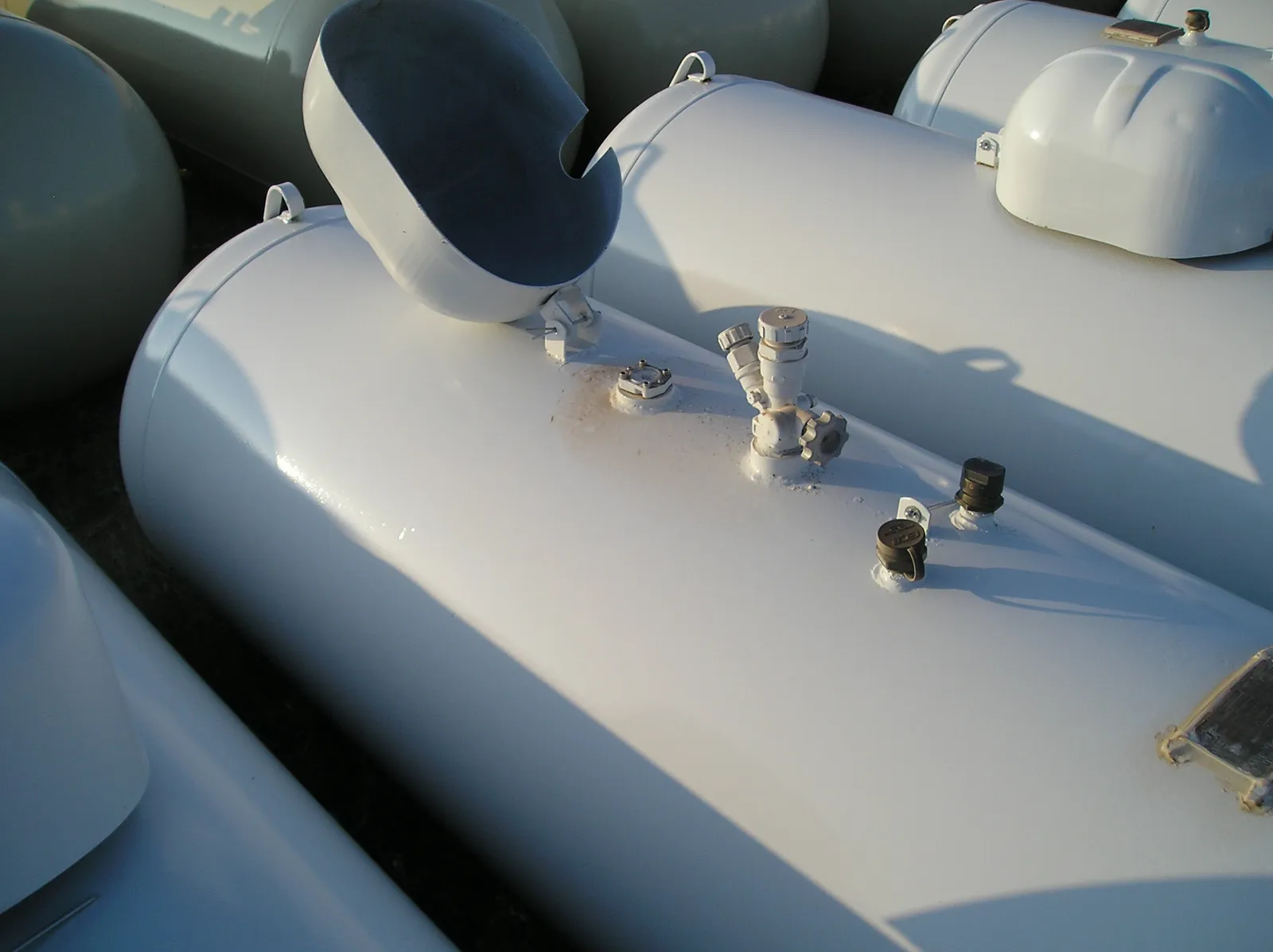 500 Gallon Above Ground Propane Tank, New & Certified — photo 6 of 18