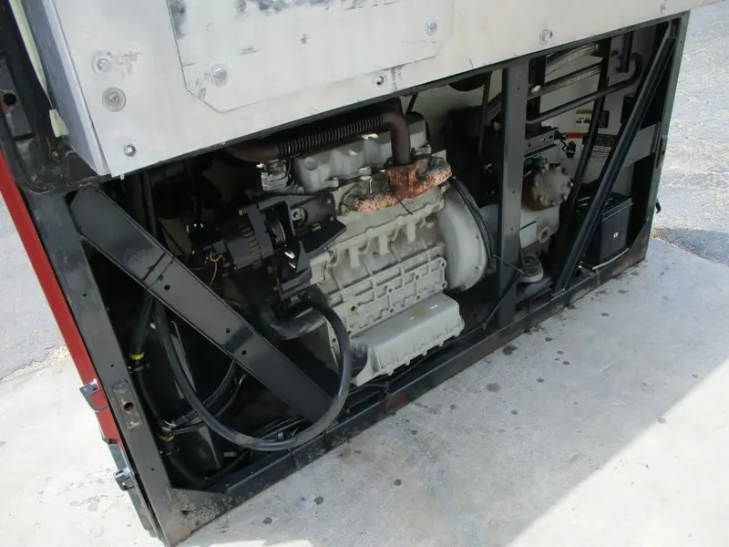 Carrier Ultra XTC Trailer Refrigeration Units — photo 9 of 11