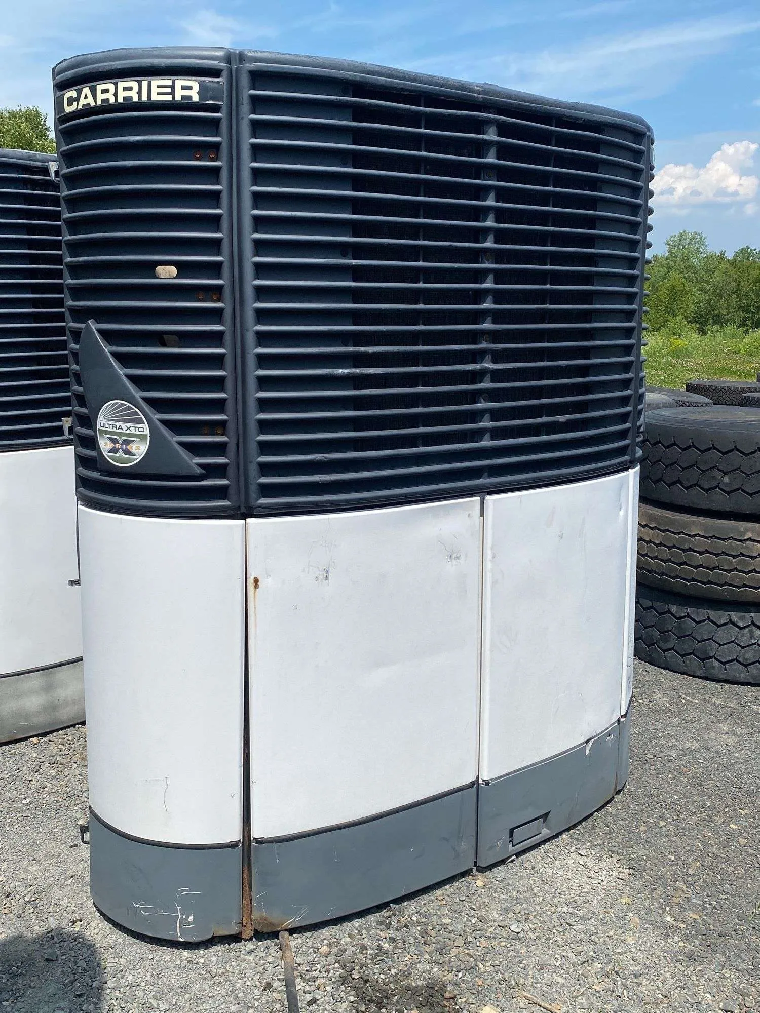 Carrier Ultra XTC Trailer Refrigeration Units — photo 6 of 11
