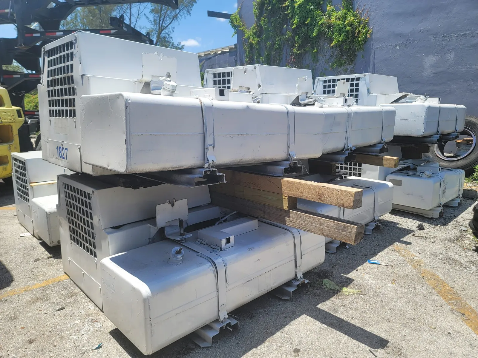 Carrier Undermount Gensets — photo 12 of 19