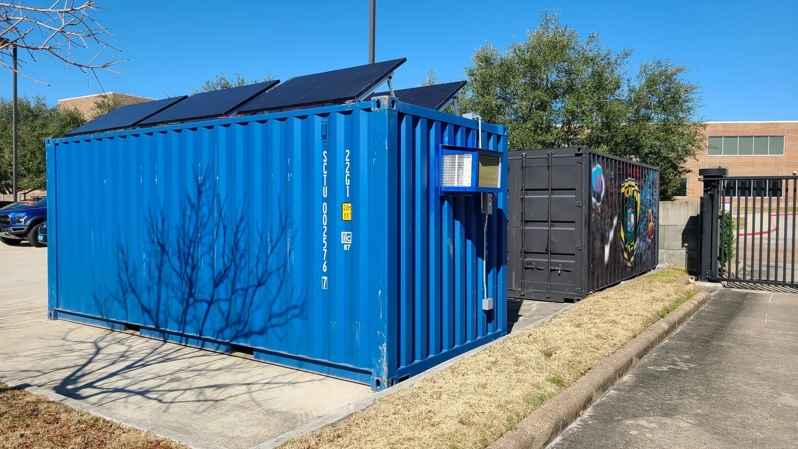 Solar Power Kit For Shipping Container — photo 3 of 7