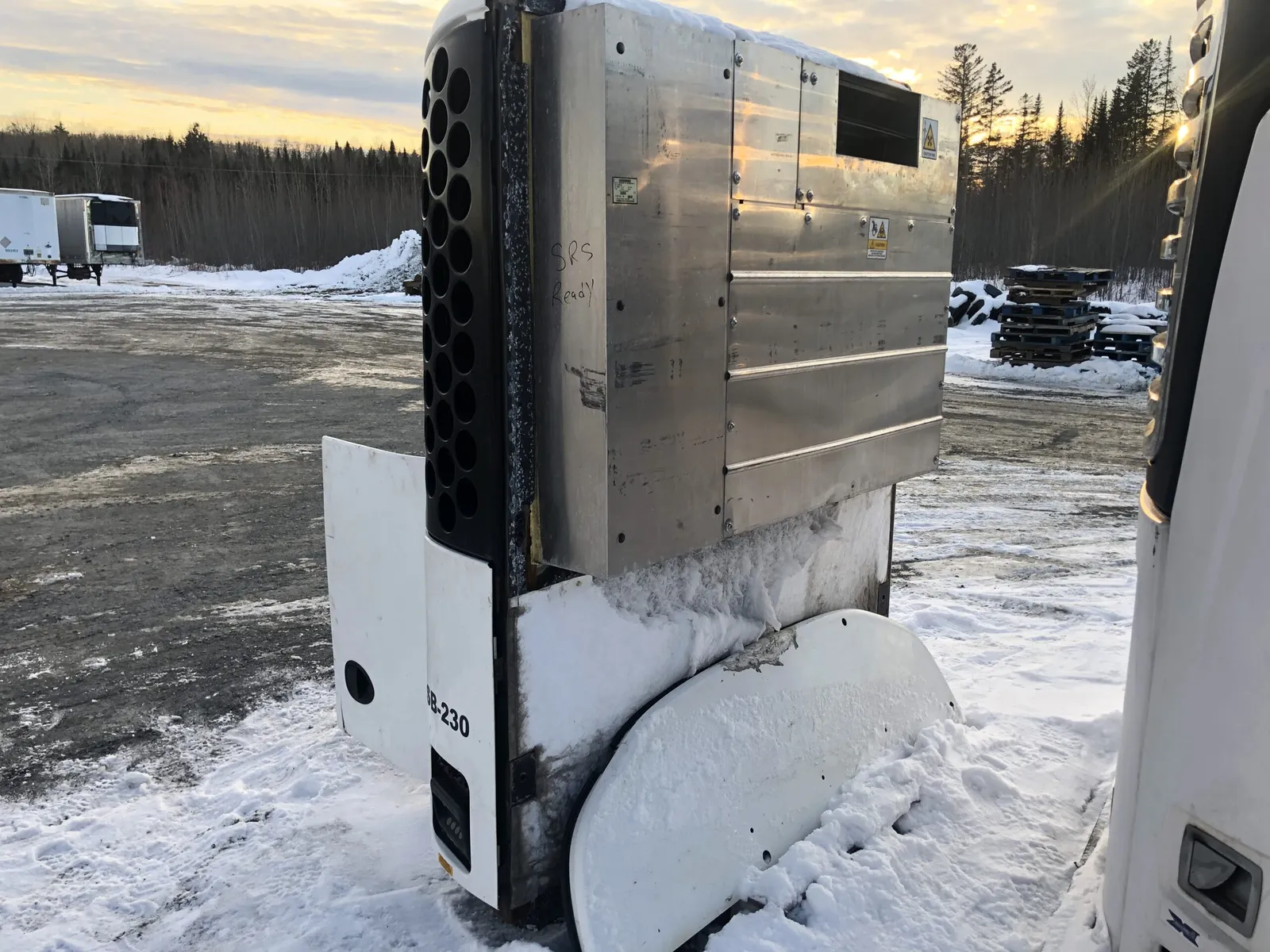 Thermo King SB-230 Trailer Refrigeration System — photo 3 of 18