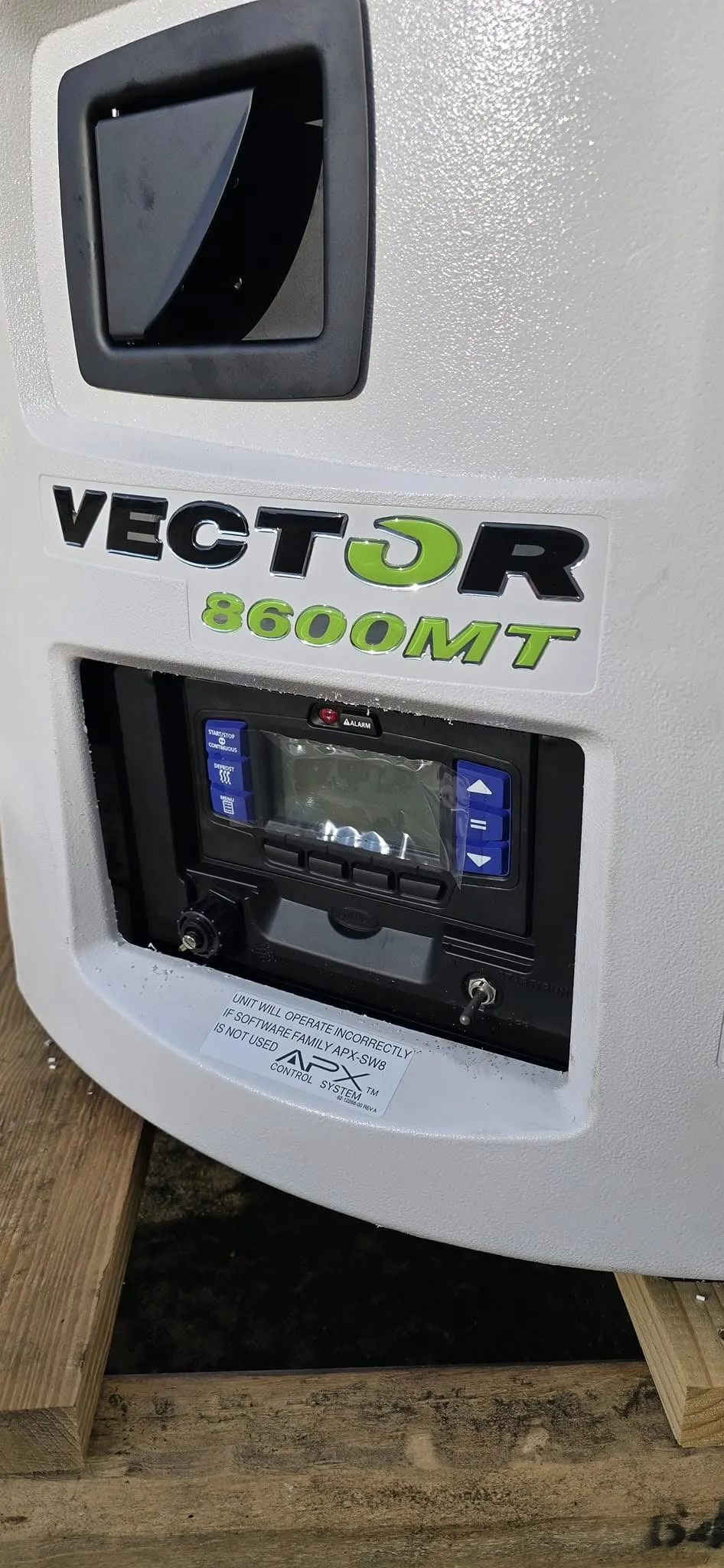 Vector 8600MT Units — photo 6 of 9