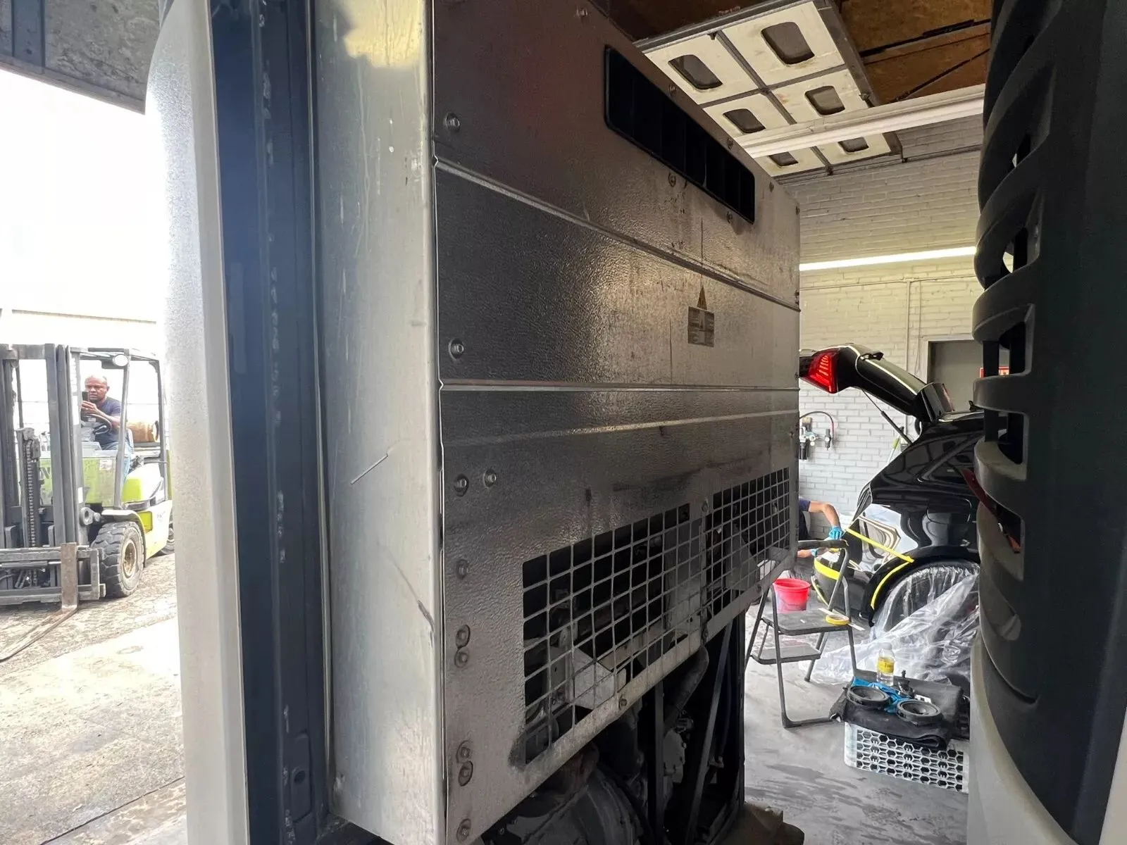 X4 7300 Trailer Refrigeration Units — photo 4 of 8