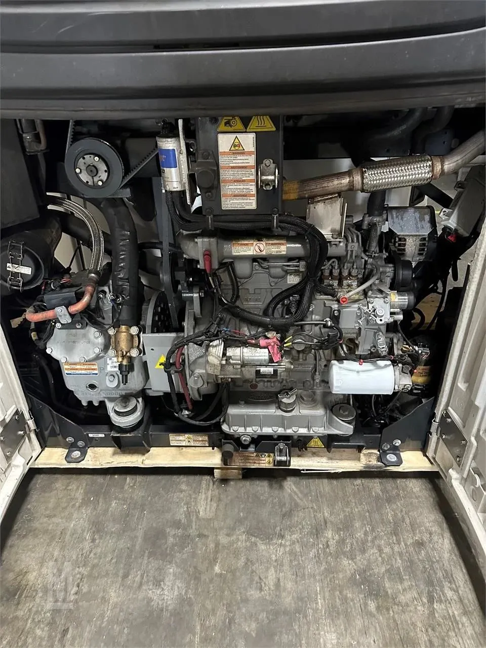 X4 7300R Refrigeration Units — photo 4 of 8