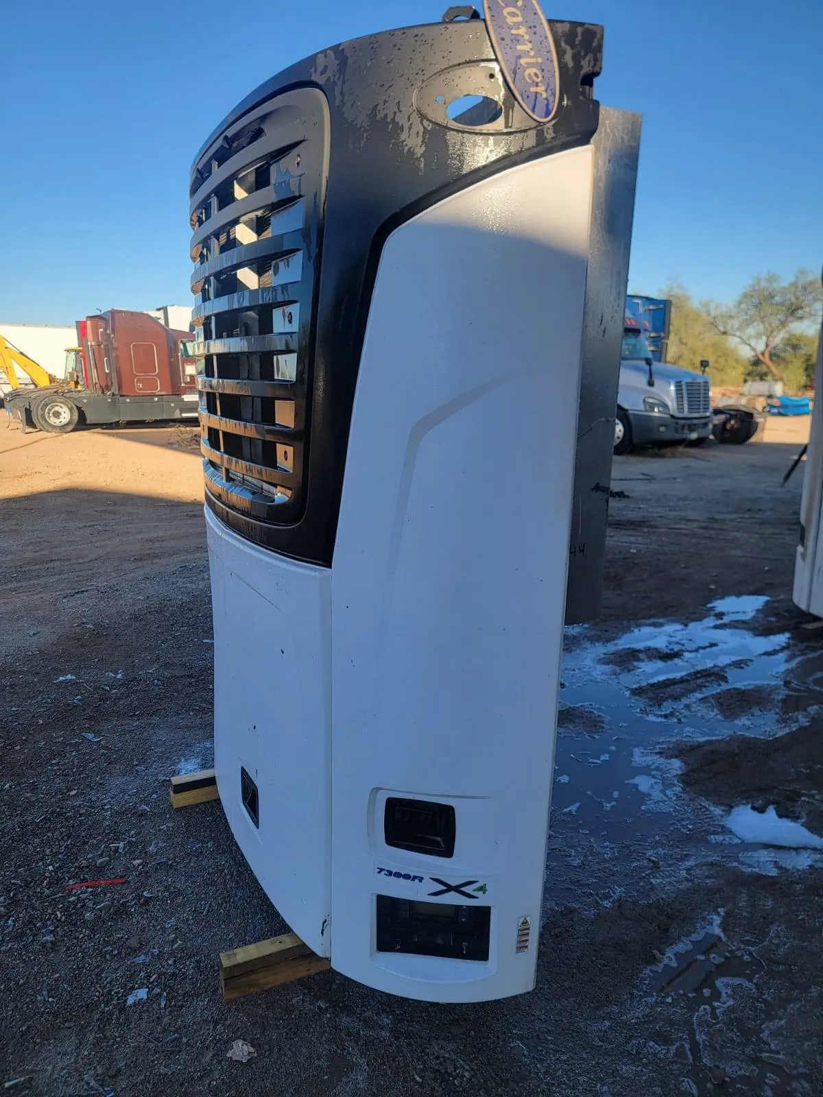 X4 7300R Refrigeration Units — photo 5 of 8
