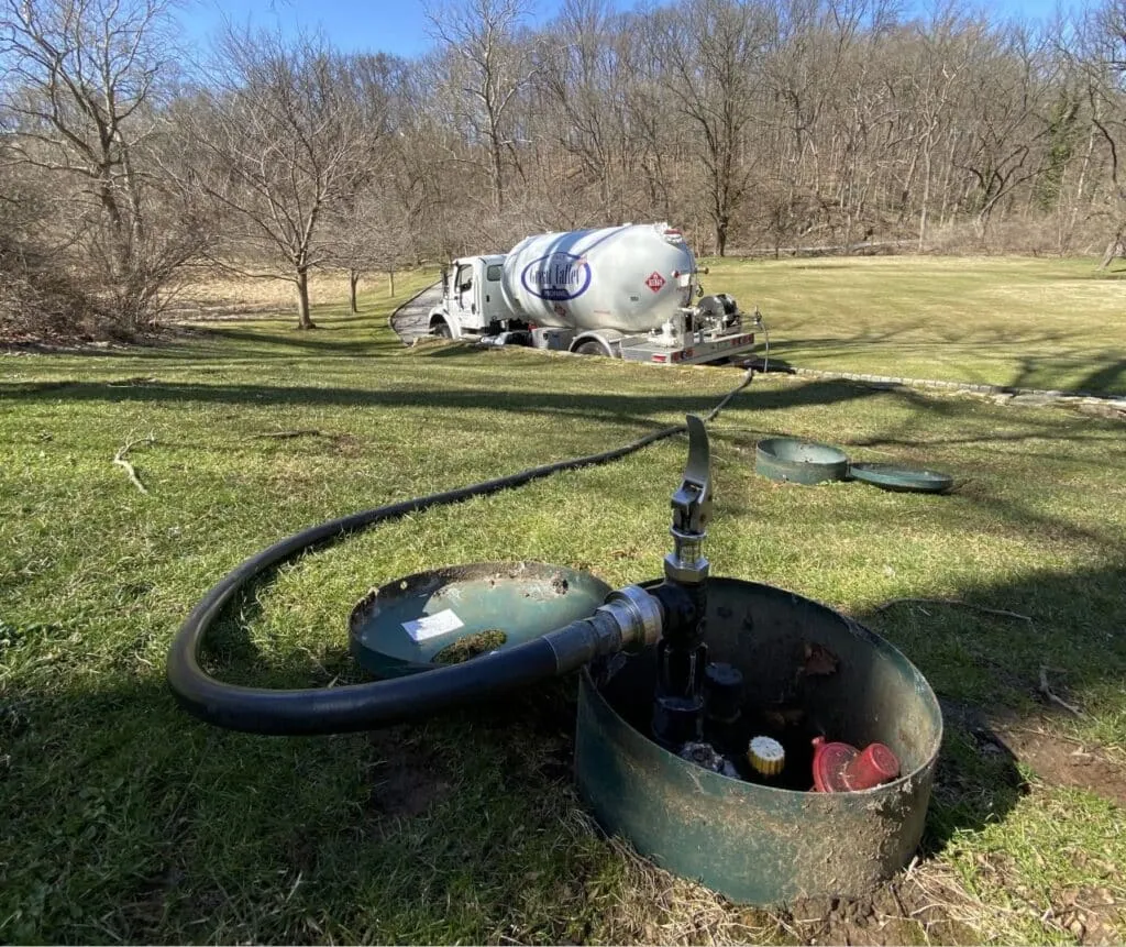 1000 Gallon Underground Propane Tanks — photo 8 of 10