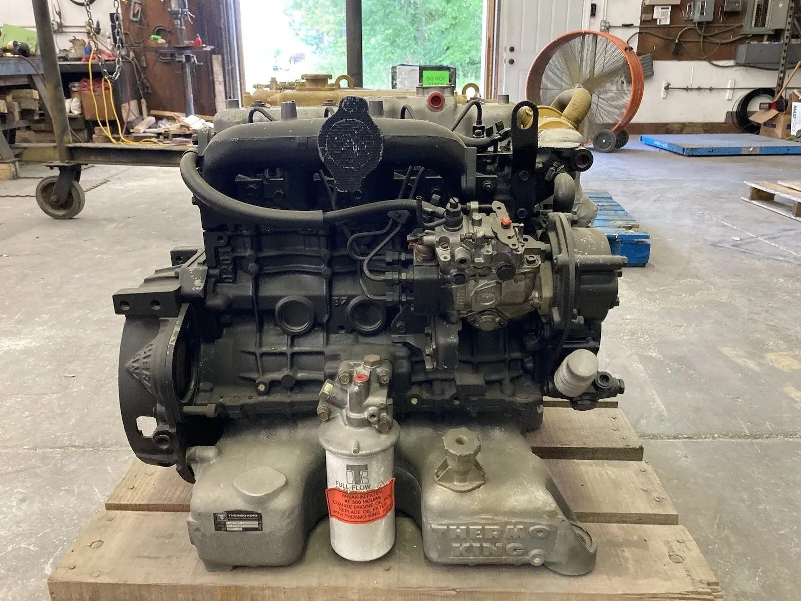 Thermo King Isuzu D201 Engine — photo 5 of 10