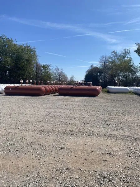 1000 Gallon Propane Tanks ASME & DOT — photo 12 of 12