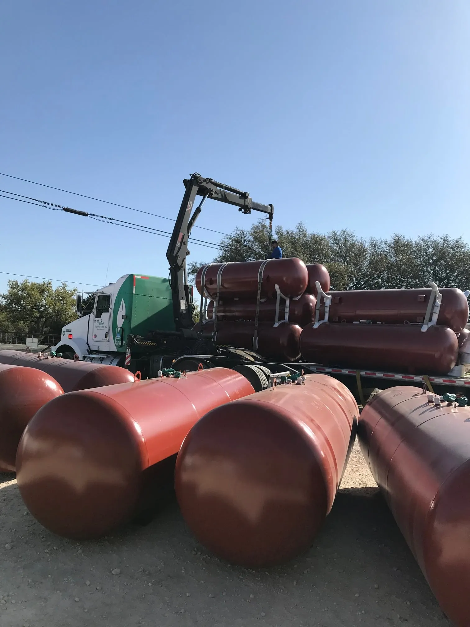 1000 Gallon Above Ground Propane Tank, ASME New — photo 8 of 12
