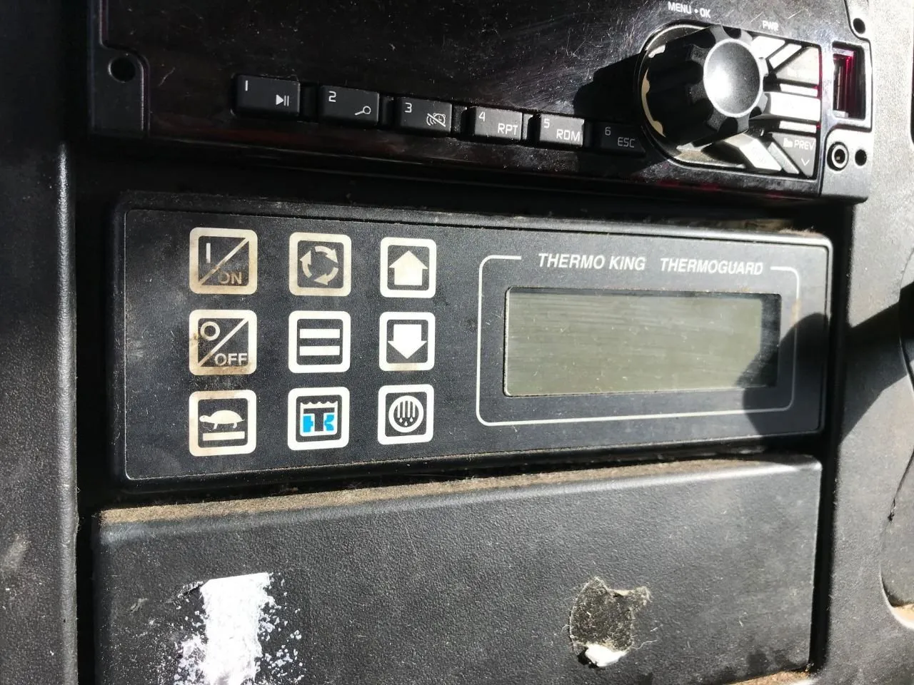 Thermo King MD-200 Refrigeration Units — photo 11 of 21