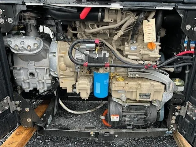 Thermo King Precedent S-700 Trailer Refrigeration System — photo 3 of 17