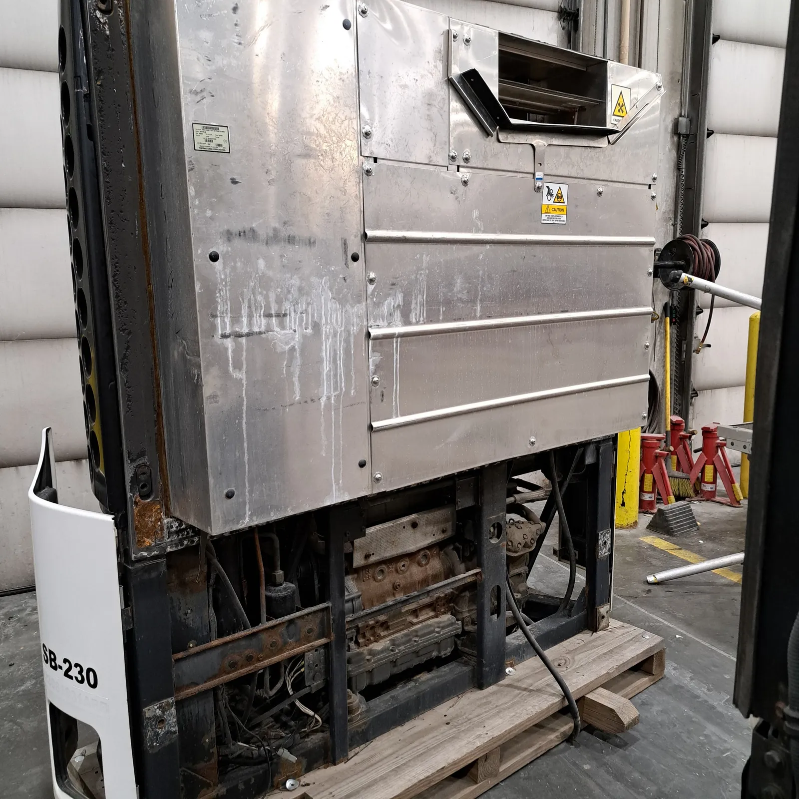 Thermo King SB-230 Trailer Refrigeration System — photo 12 of 18