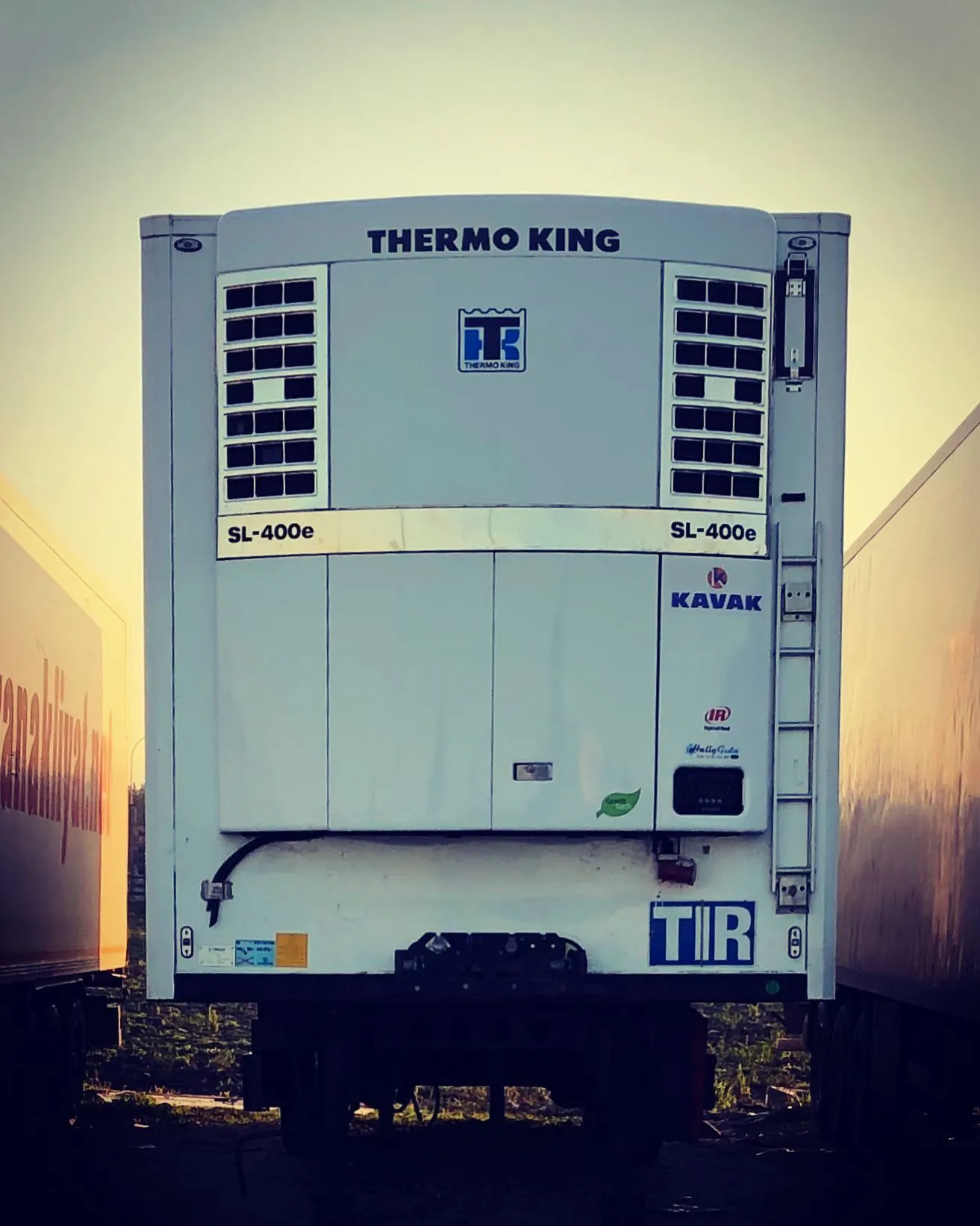 Thermo King SL 400e Refrigeration Units — photo 11 of 11