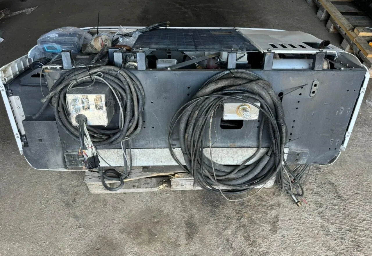 Thermo King T-1200R Spectrum Multi-Temperature Refrigeration Units — photo 4 of 15