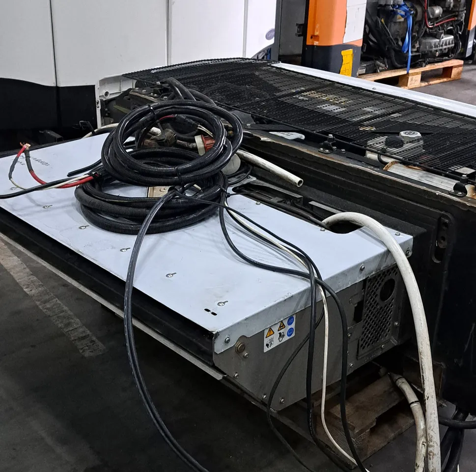 Thermo King T-800R Spectrum Refrigeration Units — photo 5 of 11