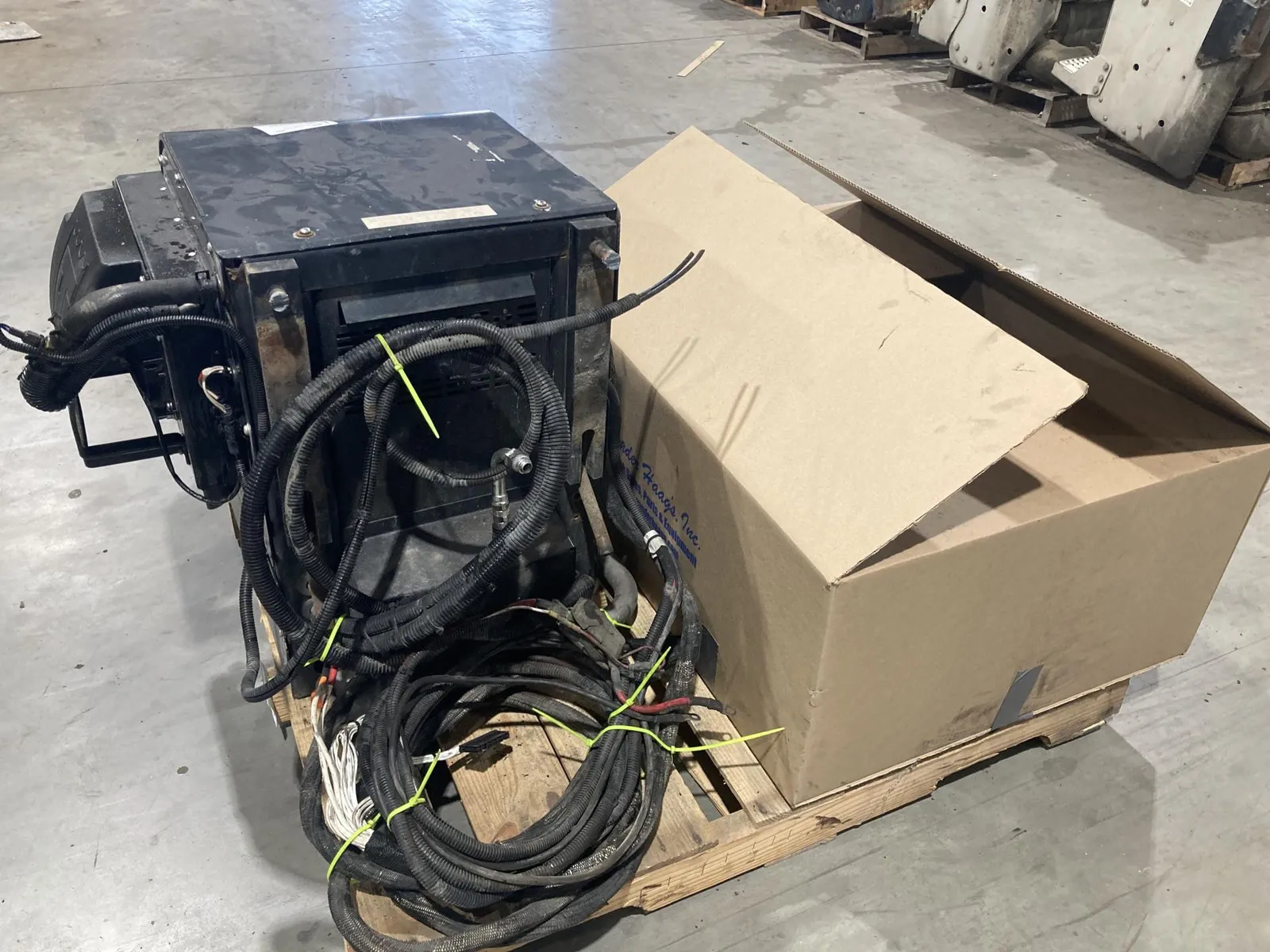 Thermo King TriPac Evolution Diesel APU | Auxiliary Power Units — photo 12 of 25