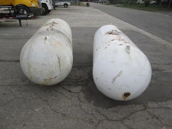 Used 500 Gallon Propane Tank (Scrap/Salvage) — photo 2 of 7