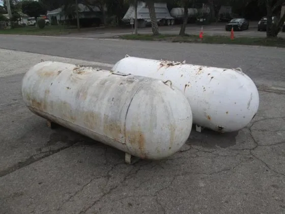 Used 500 Gallon Propane Tank (Scrap/Salvage) — photo 6 of 7